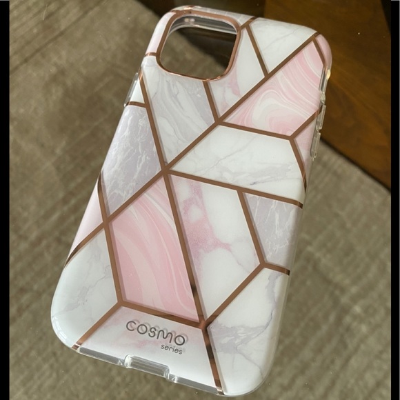 New iPhone 11 Pro rose gold case - Picture 4 of 5